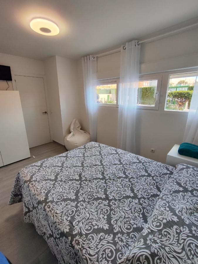 Costa De Poniente Apartment *